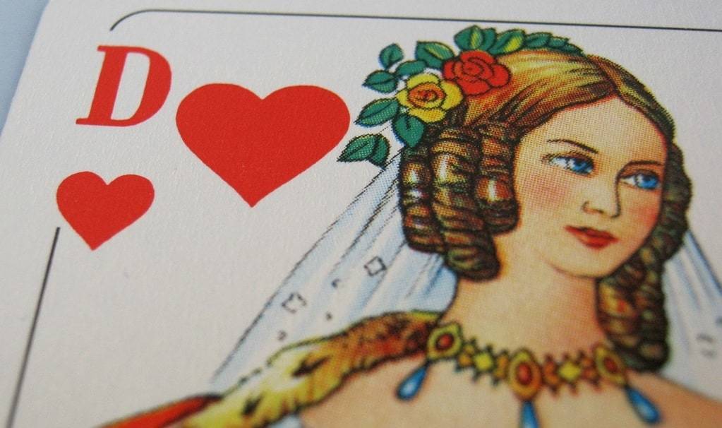 Les sites phares pour jouer à la Belote